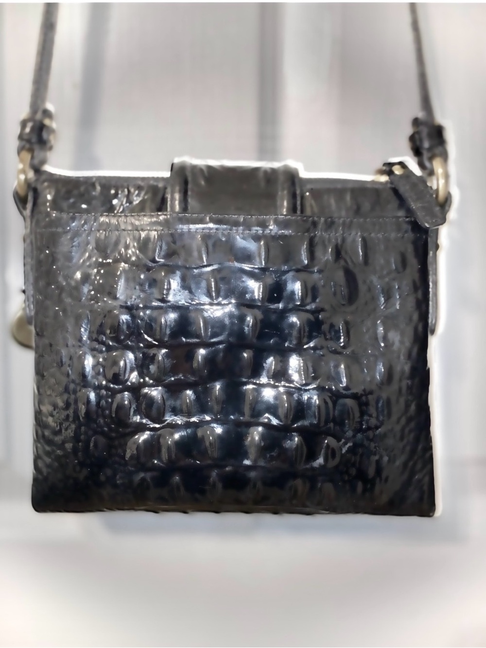 Brahmin Mojito Black Croc-Embossed Leather Crossbody with Gold Hardware - Picture 2 of 13